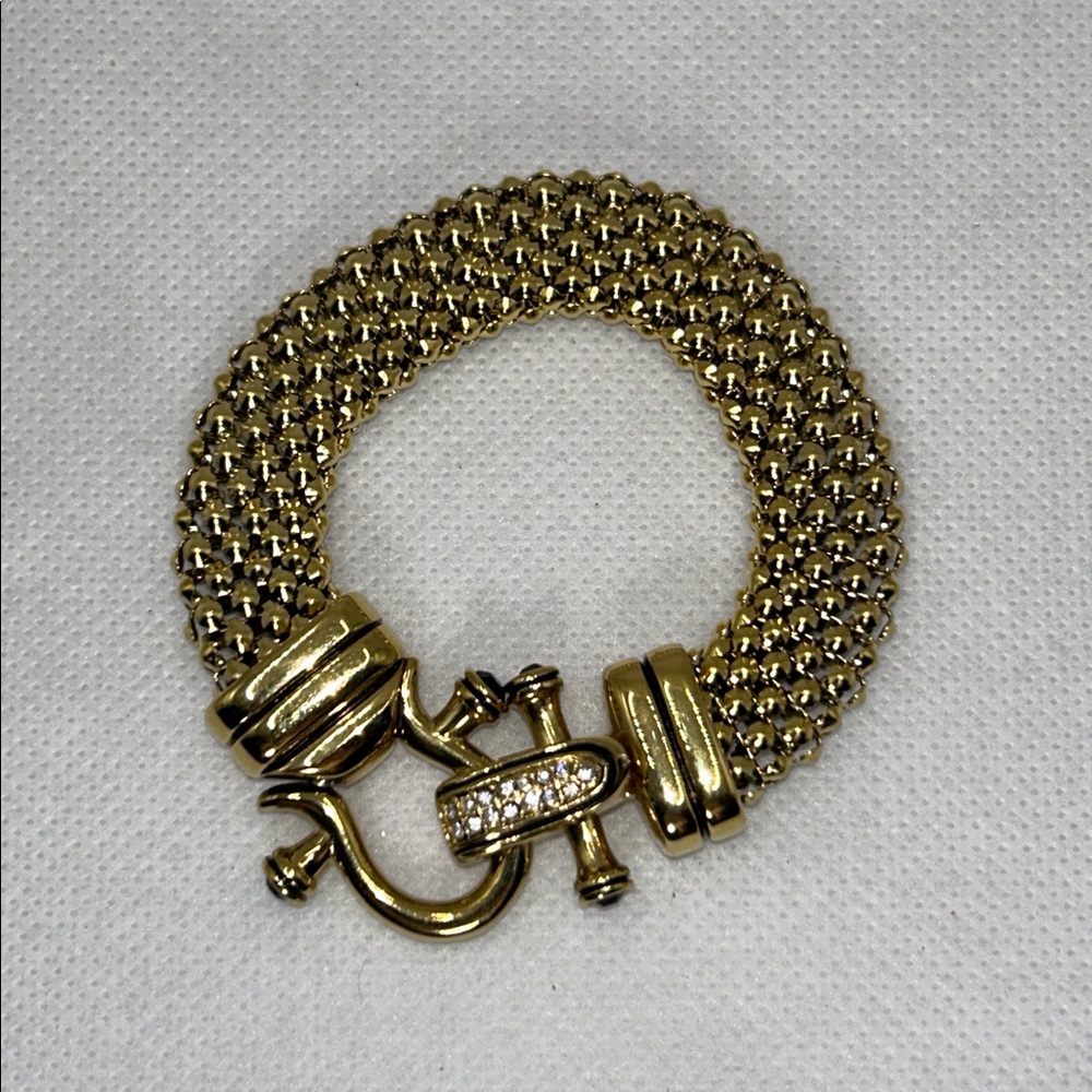 NWOT Gold Plated Hypoallergenic Stainless Steel Magnetic Closure Bracelet